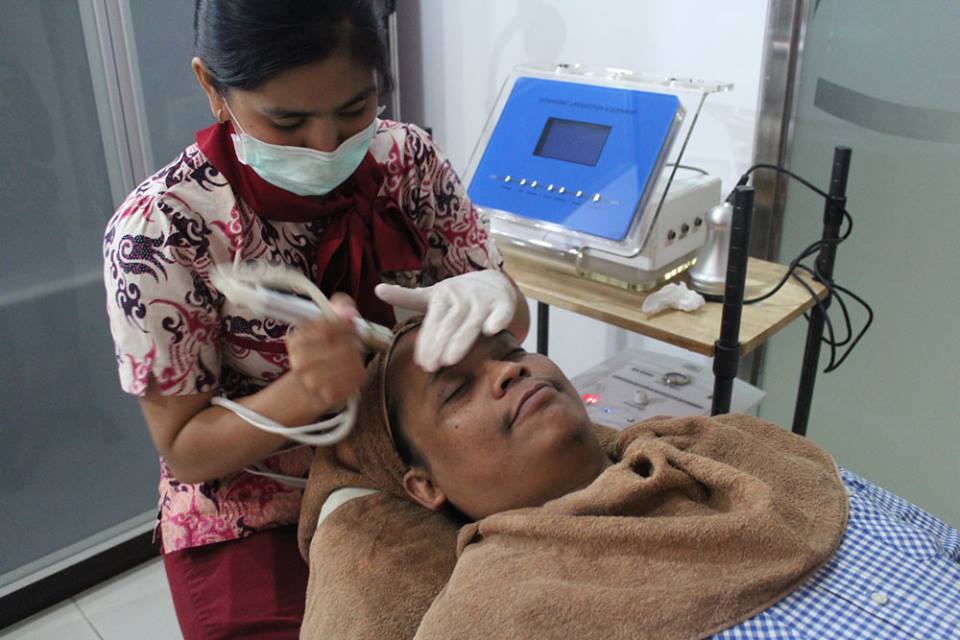 Aw Aw Aw! Perawatan Kulit Agan di Lineation Centre