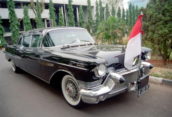 Mobil-Mobil Dinas Pemimpin Dunia