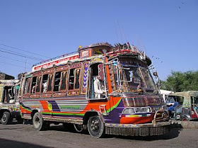 PENAMPAKAN BUS BUS UNIK GAN.