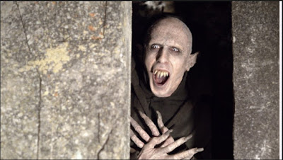 &#91;REVIEW FILM&#93; What We Do in The Shadows ; Dokumenter Kehidupan Vampire
