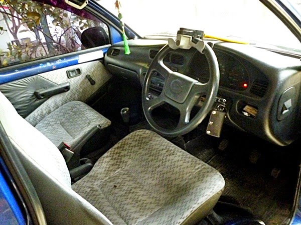 Dijual Mobil Daihatsu Espass 2004