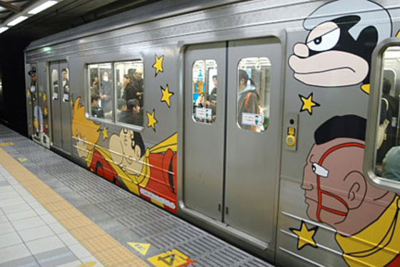 Kereta Api Bergambar Anime di Jepang 