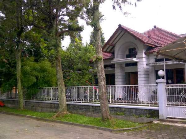 Dijual Rumah Strategis di Komplek Mekar Wangi, Bandung AG401