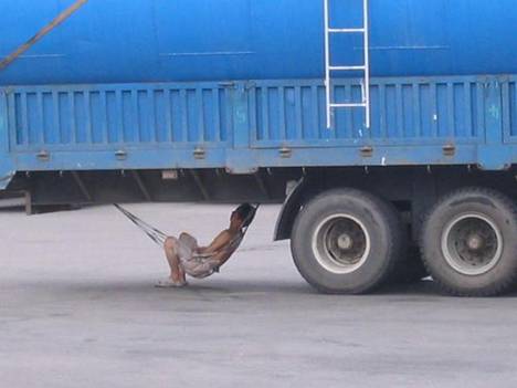 (ngakak)Foto-foto Unik Kelakukan Orang-orang Di China