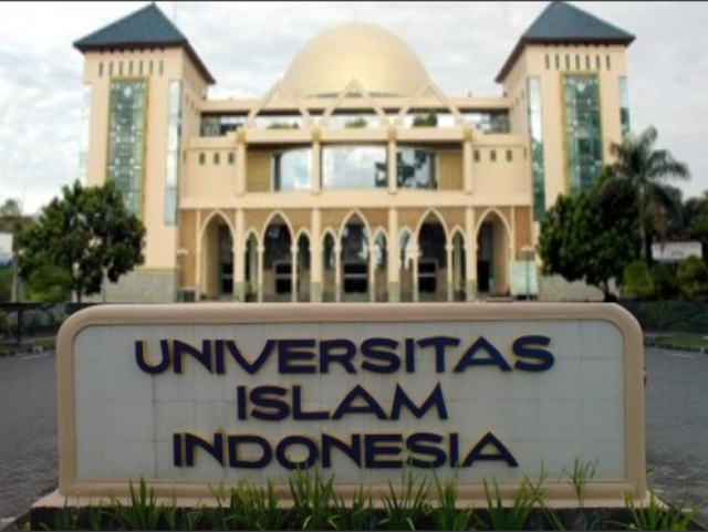 Masih Ngarep Kuliah di PTN Jogja? MOVE ON GAN, Ini Dia PTS Terbaik di Jogja!