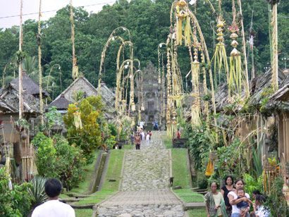 ada-yang-mau-taun-baruan-backpackeran-ke-bali-ga