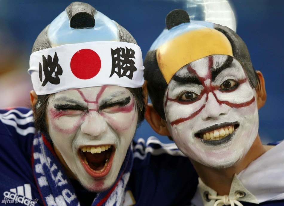 Ekspresi dan Aksi Gokil Para Suporter Jepang di Piala Dunia 2014
