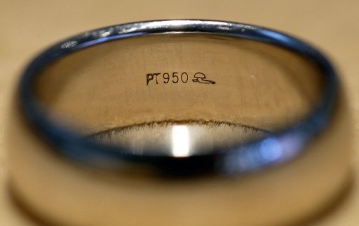 Alkimia Modern Ubah Air Jadi Emas