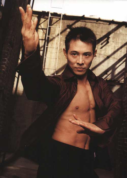 Jet Li &quot;Ambruk&quot;, Jutaan Orang Menangis ! 