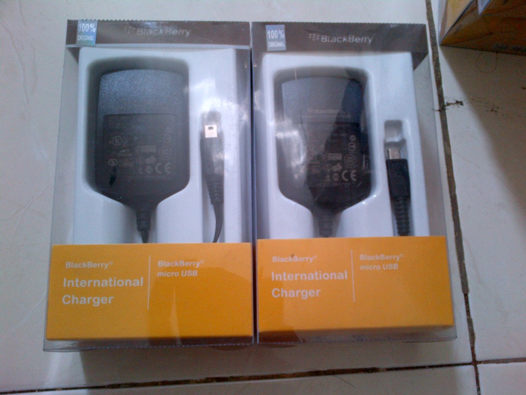 Batrai, Charger Blackberry, Power Bank Surabaya