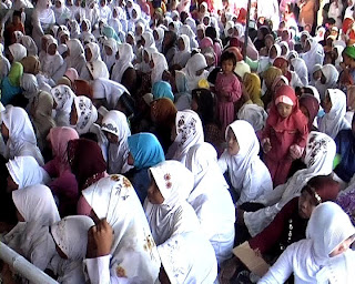 (Foto + Video) Seorang Ustad Kembali Dakwah di Dalam Kubur