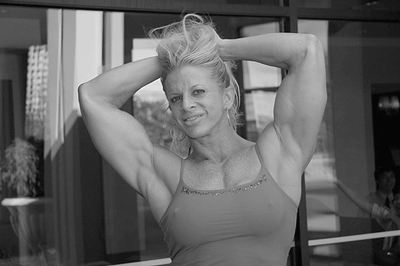 Bentuk Tubuh Wanita Cantik Yang Berotot ....