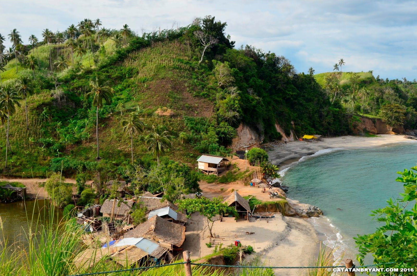 Pantai Mahembang, Pesona Kawasan Timur Minahasa
