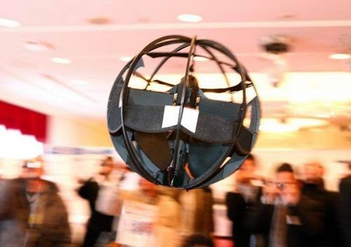 Robot Bola Terbang