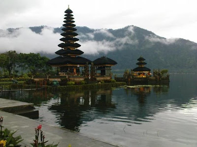 Tempat paling Indah Di Indonesia (Lokal Punya)