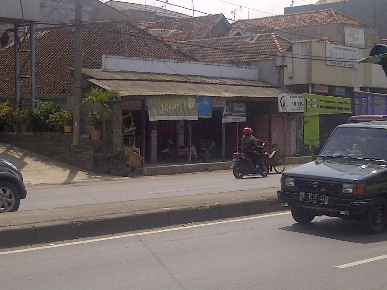 "Dewa Penolong" Saat Kena Masalah di Jalan