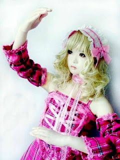 8 Gadis Cantik Mirip Boneka Barbie wow bgt