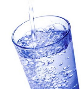 5 Minuman Segar Peramping Perut Saat Puasa