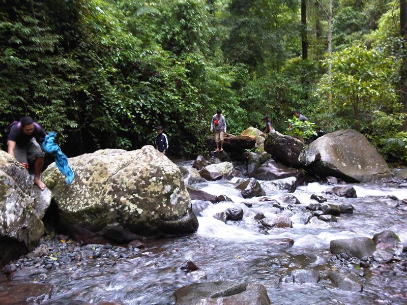 Air Terjun Tiu Kelep Lombok Memberi Banyak Kejutan