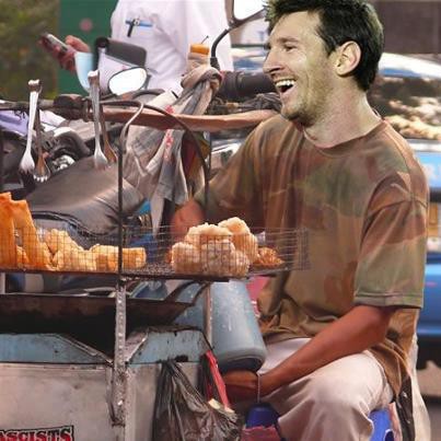 Penjual Gorengan Ini Grogi Dagangannya Tiba-tiba Dibeli Jokowi