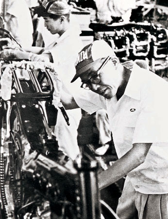 Sejarah Honda ( Soichiro Honda )