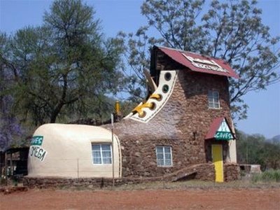 7 PROPERTY PALING UNIK DI DUNIA