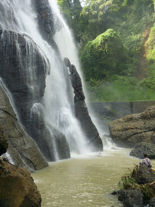 curug caweni sukabumi