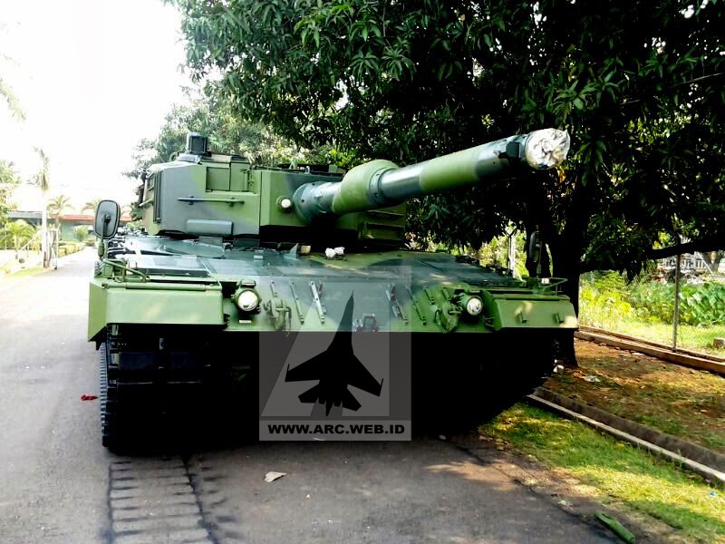 &#91;FOTO&#93; Proses Pengecatan Leopard TNI!