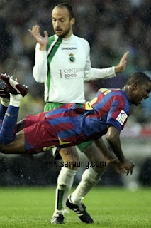 dibalik pertandingan sepakbola