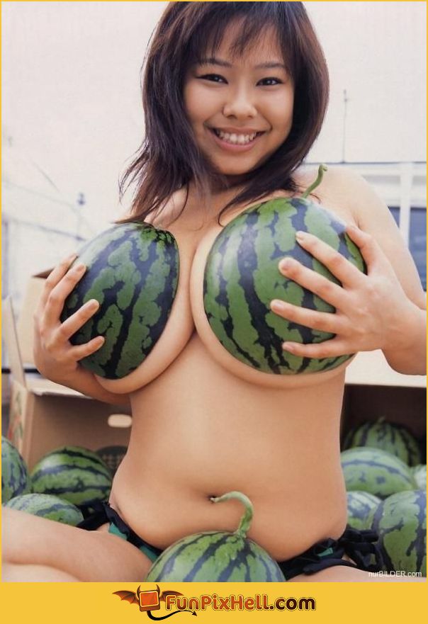 Ini Cewek yang di gendong yang mana sih ...