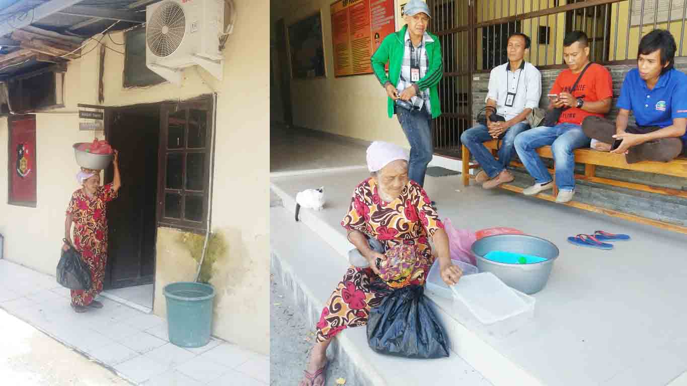 INSPIRATIF! Usia 60 Tahun Nenek Halijah Bertahan Hidup Jualan Kue Keliling