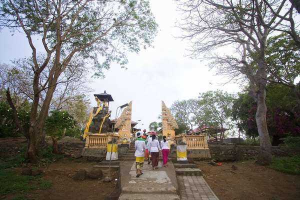 5 Destinasi di Indonesia dengan Kisah Cinta Paling Tragis &#91;Warga Indo Wajib Baca&#93;