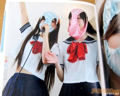 Memakai Celana Dalam Dikepala: Tren Baru Gila di Jepang! (No BB)