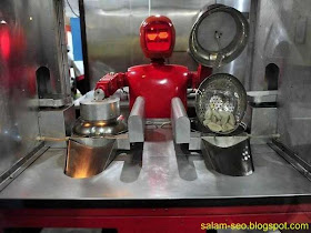Uniknya Restoran Robot di Harbin, China