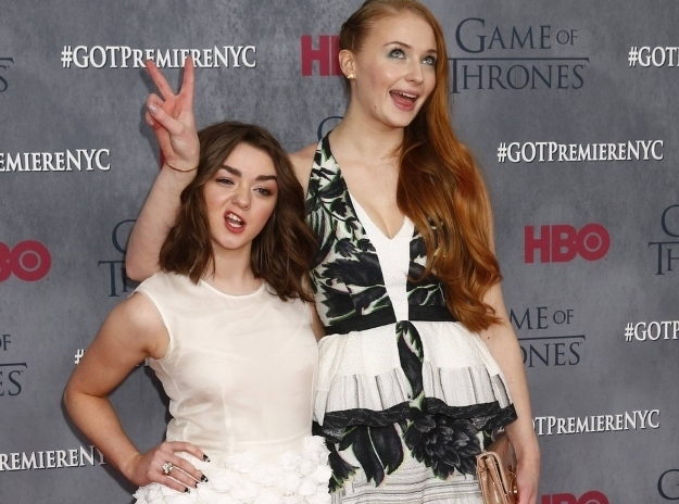 PDKT dengan Sophie Turner, Si Lady Sansa Stark yang jadi X-Men!