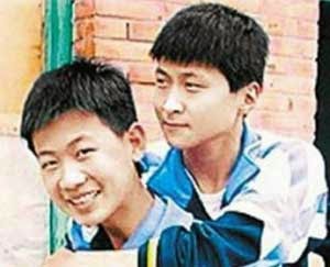 8 Orang yang Bertindak Luar Biasa Atas Nama Cinta