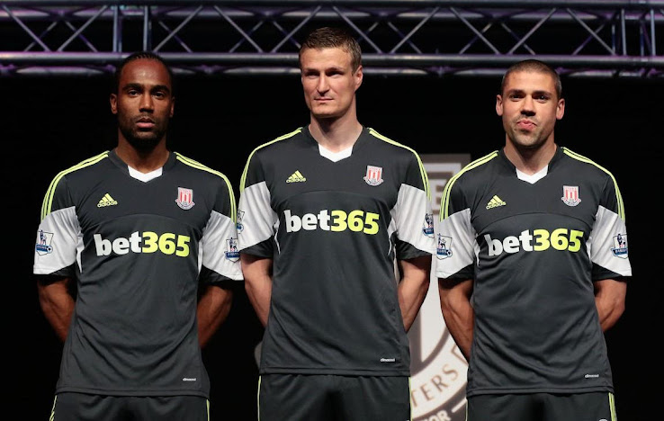 KUMPULAN JERSEY/KIT 2013/2014 YANG SUDAH RESMI