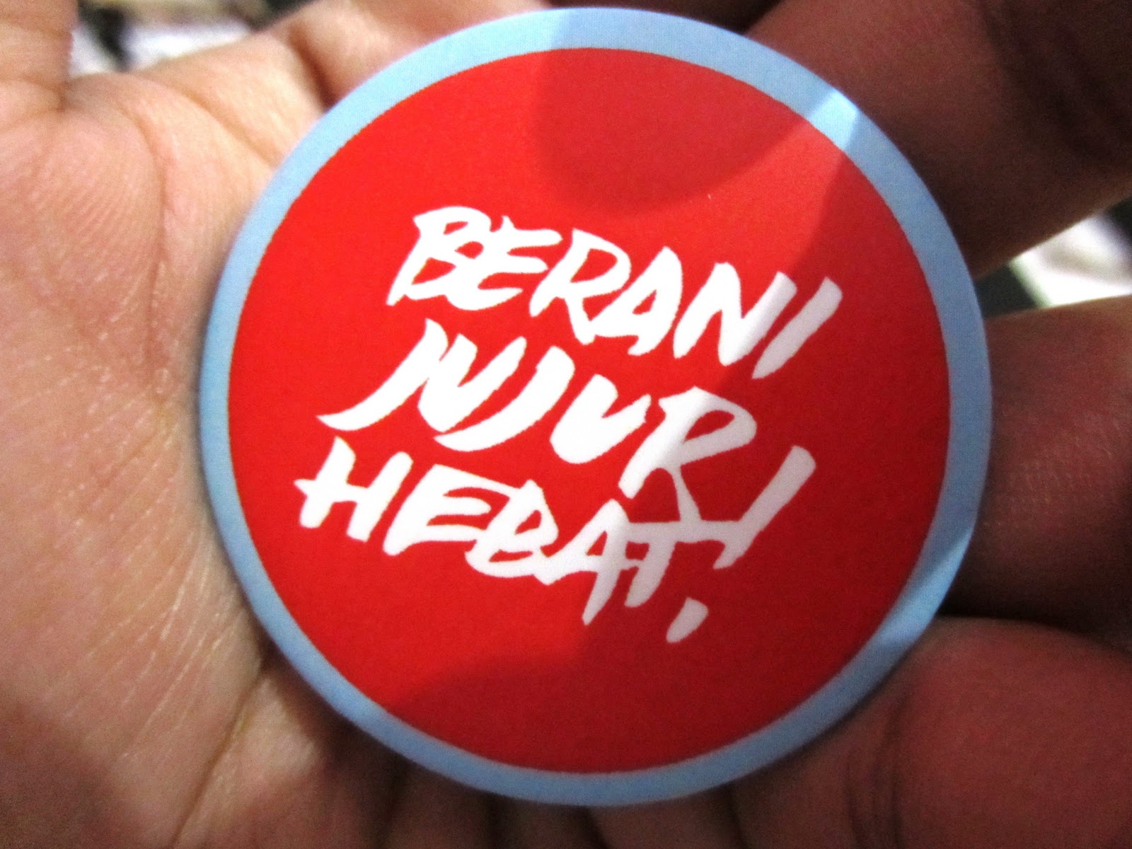 (For Indonesia) Ane pasti bangga kalo bisa jadi bagian dari lembaga ini !!!