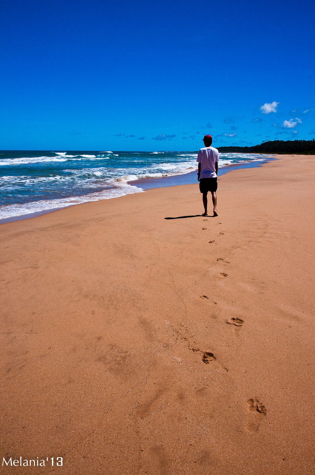 Pantai Berwarna Merah Darah Ada di Nias (Traveler Masuk)