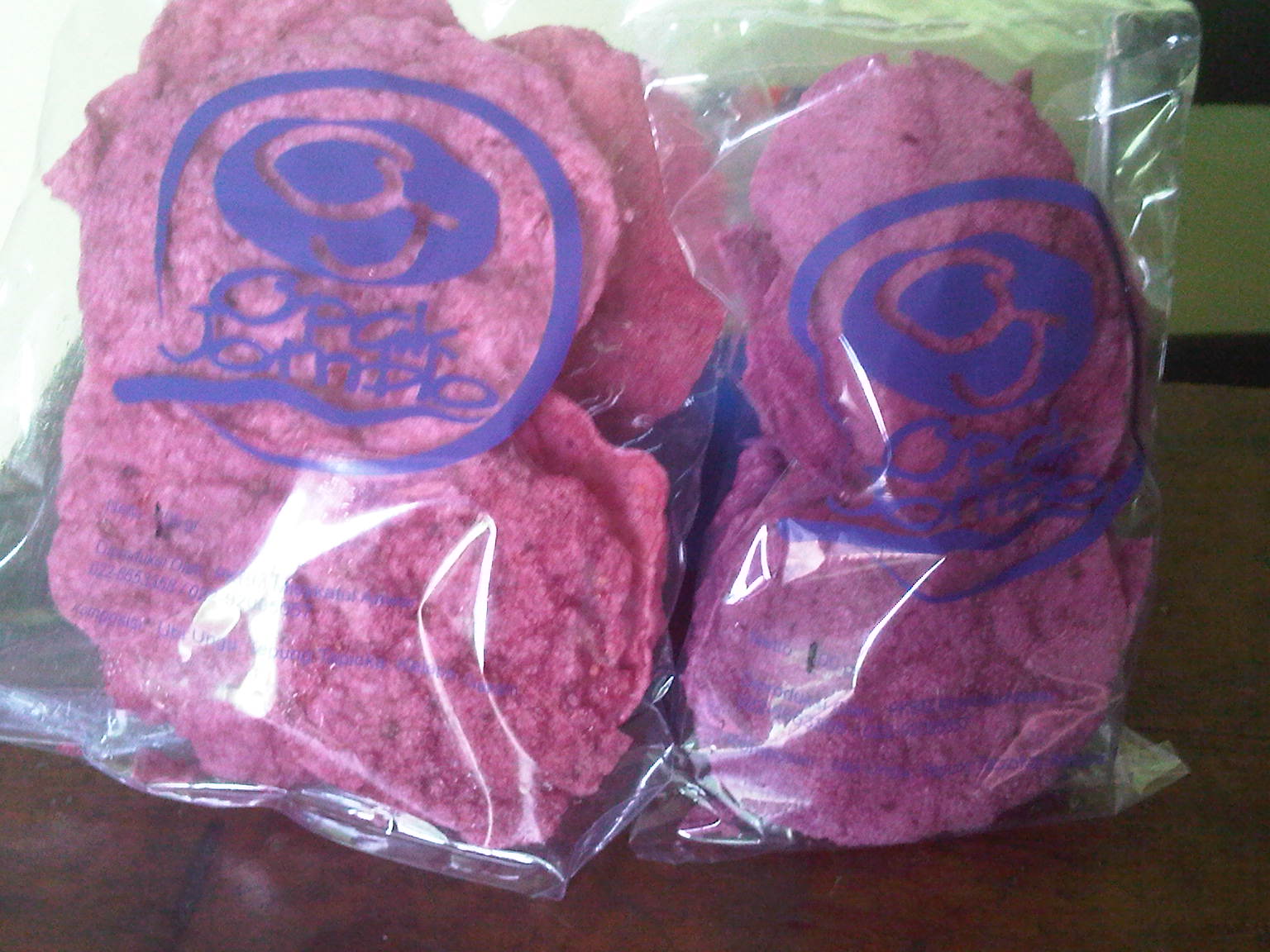 MAKANAN KHUSUS PARA JOMBLOWAN/JOMBLOWATI