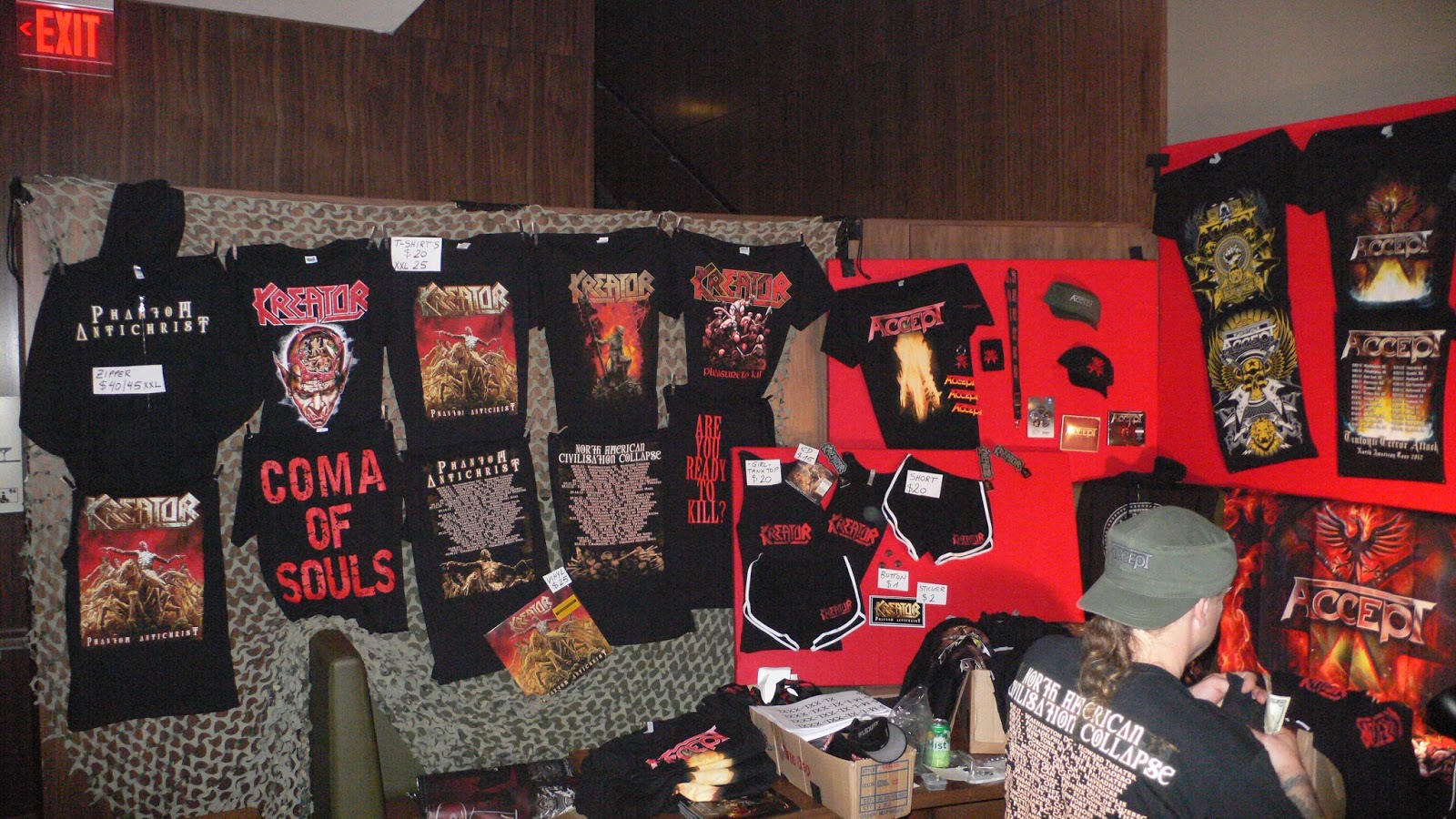 7-hal-yang-diharapkan-terjadi-pada-saat-live-konser-sebuah-grup-band-rock-metal