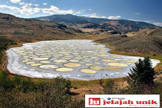 &#91;UNIK&#93; Danau Unik Polkadot yang warna-warni