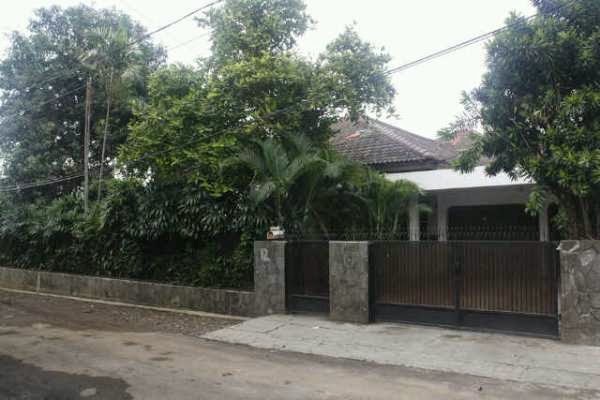 Dijual Rumah Asri Strategis di Cilandak, Jakarta Selatan AG432