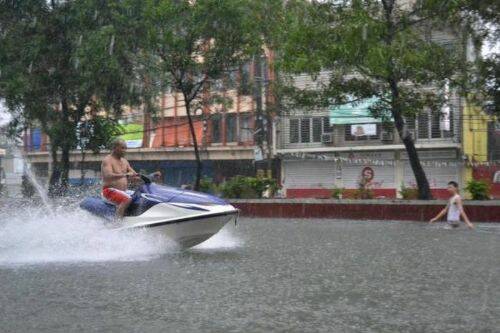 Tak Selamanya Banjir Itu Kelabu