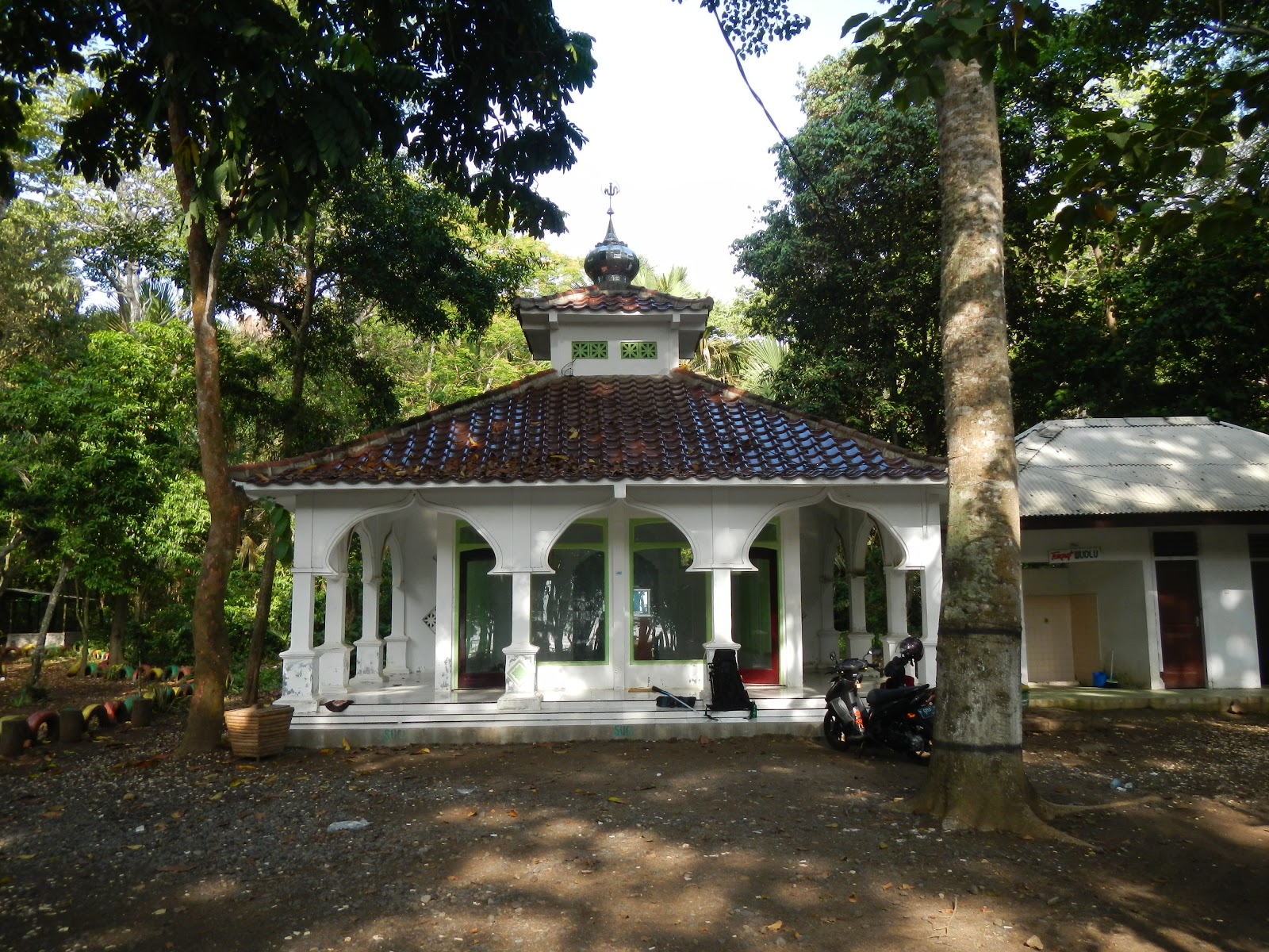 menengok keindahan ambulu yang mulai terlupakan &#91;papuma&#93;