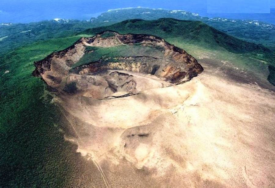 Pulau Paling Terlarang dan Berbahaya di Dunia