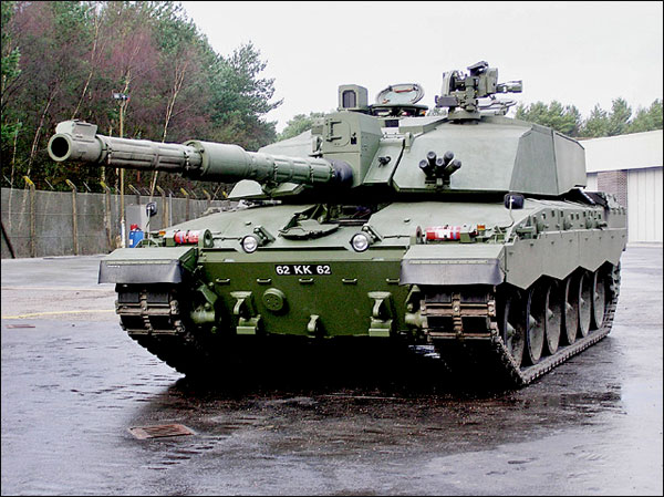 44 tank Leopard mainan baru TNI AD segera tiba di Indonesia