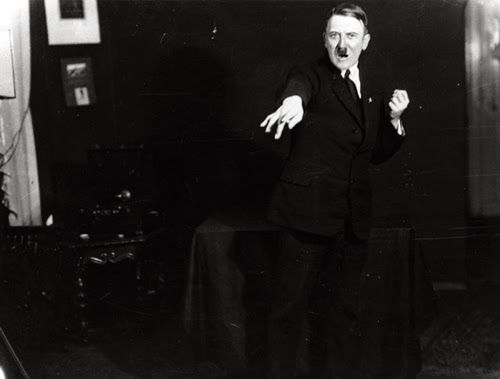 Bocoran Saat Adolf Hitler Berlatih Pidato, Penasaran? Masuk Gan!