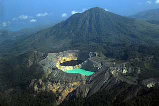 sentuhan-tuhan-di-6-danau-paling-cantik-sedunia