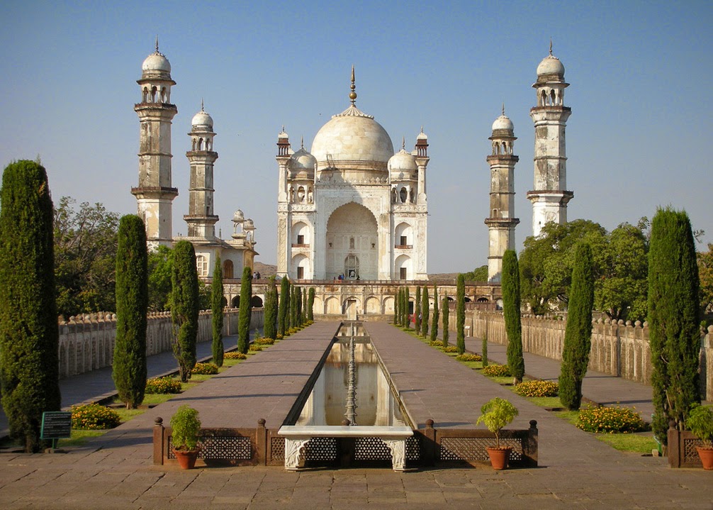 Ini Dia Bangunan &quot;Kembaran&quot; Taj Mahal di India